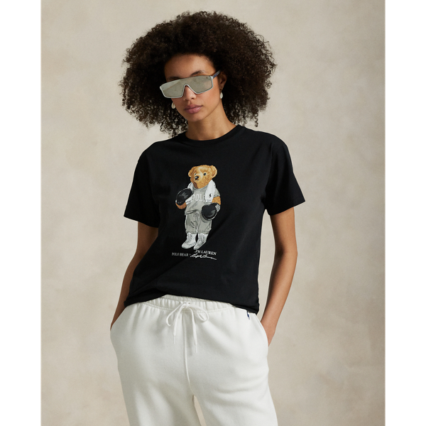 Ralph Lauren Lauren's Polo Bear takes centre stage on this cotton jersey crewneck T-shirt with a boxer-inspired look. The rubber-printed graphic is adorned with embroidered details for a touch of texture and dimension.