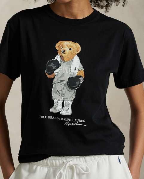 Ralph Lauren Lauren's Polo Bear takes centre stage on this cotton jersey crewneck T-shirt with a boxer-inspired look. The rubber-printed graphic is adorned with embroidered details for a touch of texture and dimension.