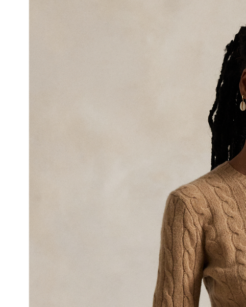 A Polo essential, this slim-fitting crewneck jumper combines a blend of soft Italian wool and cashmere with our signature cable-knit construction.