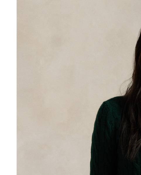 A Polo essential, this slim-fitting crewneck jumper combines a blend of soft Italian wool and cashmere with our signature cable-knit construction.