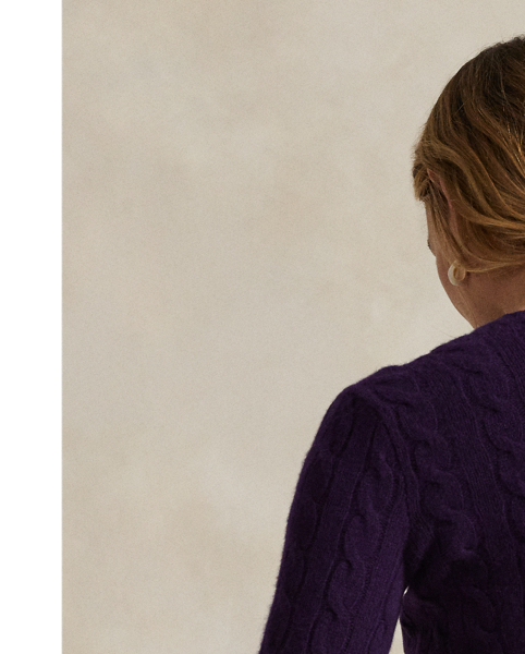 A Polo essential, this slim-fitting crewneck jumper combines a blend of soft Italian wool and cashmere with our signature cable-knit construction.