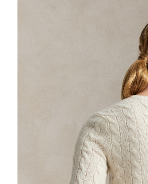 A Polo essential, this slim-fitting V-neck jumper combines a blend of soft Italian wool and cashmere with our signature cable-knit construction.