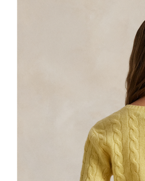 A Polo essential, this slim-fitting V-neck jumper combines a blend of soft Italian wool and cashmere with our signature cable-knit construction.