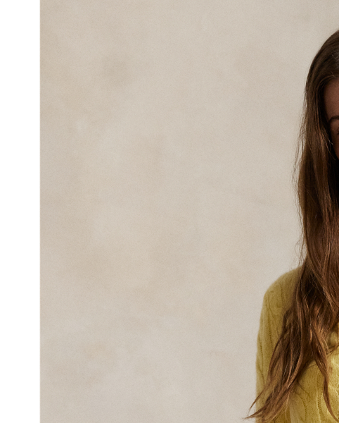 A Polo essential, this slim-fitting V-neck jumper combines a blend of soft Italian wool and cashmere with our signature cable-knit construction.