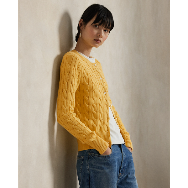 Cable-knit with pure cotton, this slim crewneck cardigan is finished with the signature embroidered Pony on the chest.