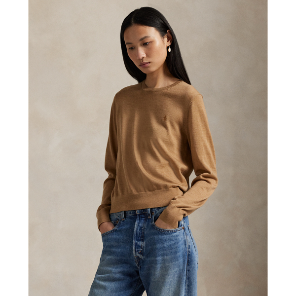 Knit with medium-weight Italian wool, this classic crewneck jumper is accented with our signature embroidered Pony at the left chest.