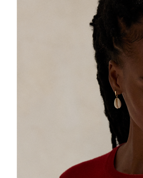 Knit with medium-weight Italian wool, this classic crewneck jumper is accented with our signature embroidered Pony at the left chest.