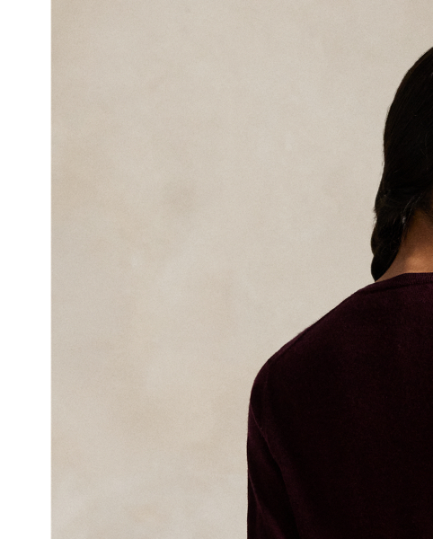 Knit with medium-weight Italian wool, this classic crewneck jumper is accented with our signature embroidered Pony at the left chest.