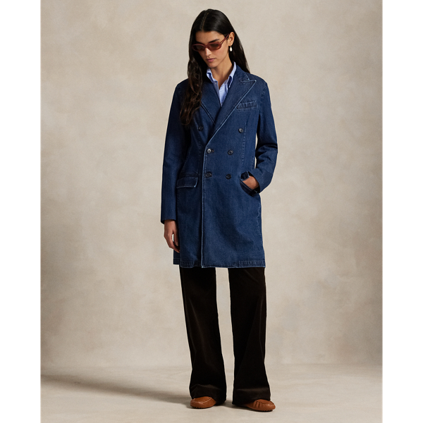 Designed for a straight, elongated silhouette, this double-breasted jacket is made from Japanese denim that's washed to achieve a classic indigo hue and subtle high-low effect.