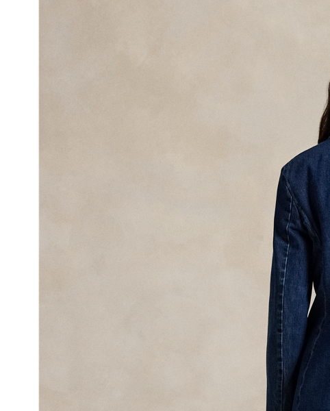 Designed for a straight, elongated silhouette, this double-breasted jacket is made from Japanese denim that's washed to achieve a classic indigo hue and subtle high-low effect.