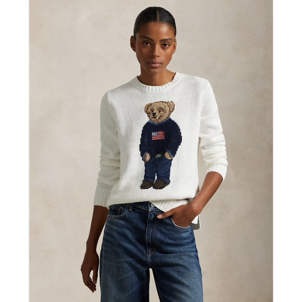 This linen-and-cotton crewneck jumper showcases an intarsia-knit and embroidered rendering of the Polo Bear donning a signature  Ralph Lauren Lauren look.