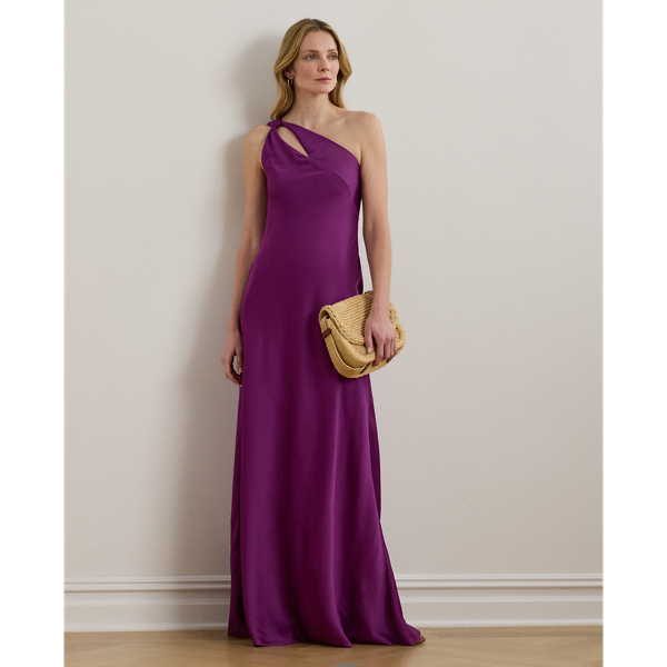 A one-shoulder silhouette and a cutout detail define the modern elegance of this floor-length gown, which is realised in lustrous, featherweight charmeuse for a graceful drape and airy feel.