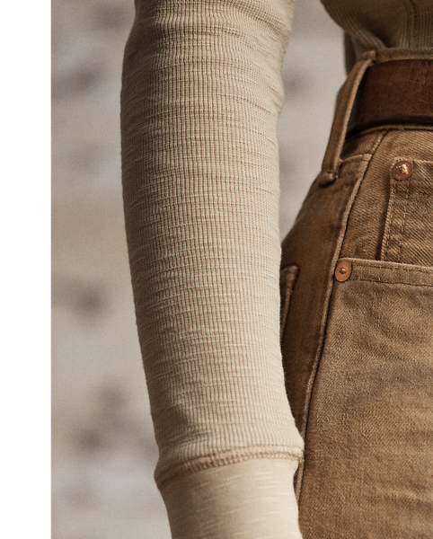 High-rise, straight-fitting jeans made from 13.6 oz. Japanese denim. Button-fly construction. Sanforized to minimise shrinkage.