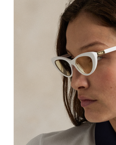 This Tailored Fit Polo shirt is crafted with breathable jersey fabric and accented by contrast trim at the collar and placket.