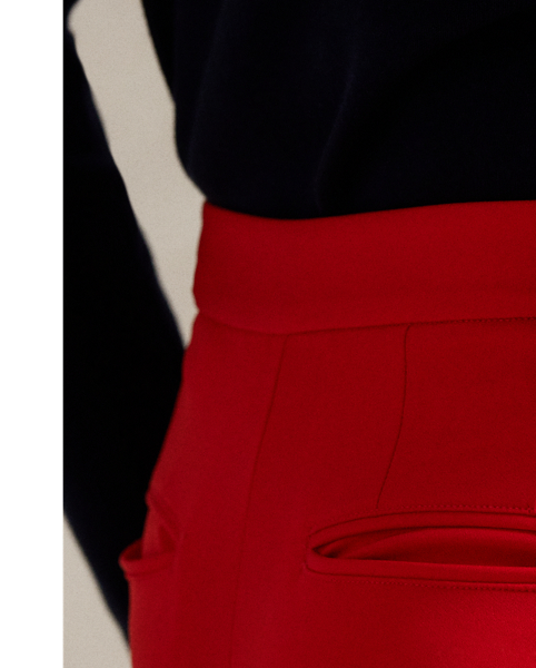 These slim-fitting trousers are cut from stretch twill fabric with a hint of stretch for comfort and ease of movement.