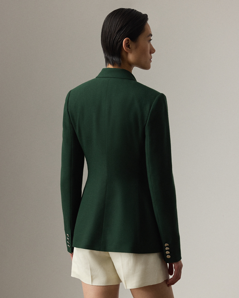 Debuted as a men's sporting style in 19th-century Britain, the double-breasted jacket is one of Ralph Lauren Lauren's enduring signatures. This version of the iconic Camden is crafted from broken-twill cashmere, which is sourced from an Italian mill and adorned with our signature polished buttons.