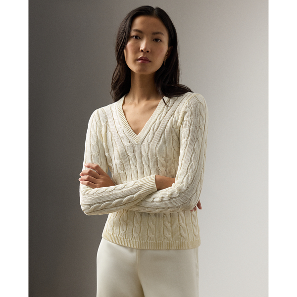 Our iconic cable-knit V-neck jumper combines impeccable craftsmanship with the refined luxury of high-shine silk, which is specially selected for its soft hand and beautiful sheen.