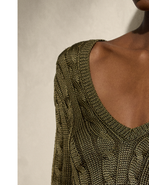 Our iconic cable-knit V-neck jumper combines impeccable craftsmanship with the refined luxury of high-shine silk, which is specially selected for its soft hand and beautiful sheen.
