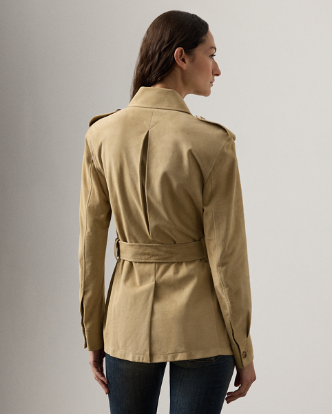 The Gabbie unites Ralph Lauren Lauren's iconic jacket silhouette with some of the Autumn 2024 Collection's signature themes. Combining utility-inspired elements with a luxurious sensibility, the Gabbie is defined by buttoned-flap patch pockets, buttoned shoulder epaulettes, genuine horn buttons and a buttery soft lamb-suede construction. A belted waist equipped with a lamb suede-covered buckle completes the look.