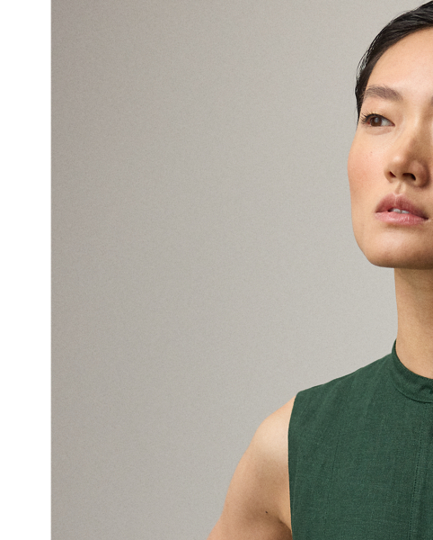 Inspired by our Freida dress, the Kennedi's studied design unites four linen panels, which have undergone a heat-press fabric manipulation technique to create a stunning pleated effect on the skirt. Crafted from rustic-yet-chic Italian linen in a classic construction for season-spanning wear, this day dress is cinched at the waist with a self-belt centred by a signature " Ralph Lauren Lauren"-engraved plaque buckle.