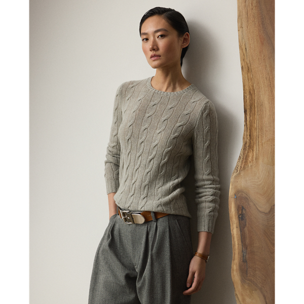 A timeless icon designed to stand the test of time, our Cradle to Cradle Certified (C2C Certified) Gold Cable-Knit Crewneck Jumper is knit with fine cashmere fibres sourced in Italy, dyed in rich hues and features a re-imagined cotton signature label. C2C certification is the global standard for products that are safe and circular. Ralph Lauren Lauren partnered with an independent assessment body to ensure that every component of this jumper meets the C2C Certified Product Standards set by the Cradle to Cradle Products Innovation Institute (C2CPII).