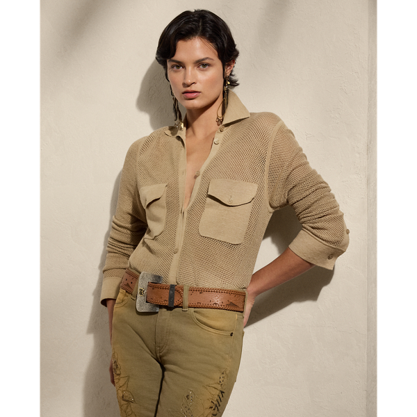 A reinterpretation of the classic button-up shirt, this jumper is designed with a spread collar, a buttoned placket and patch pockets on the chest. Cut for a slightly oversize, relaxed fit, this jumper-shirt hybrid is knit in a mesh construction from a luxurious blend featuring linen and silk.