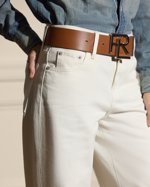 Designed with a mid-rise and a relaxed, wide-leg silhouette, the Mercer jean is crafted in Italy with eco stone-washed denim which is distinguished by its versatile white hue. A " Ralph Lauren Lauren Made in Italy"-debossed leather patch accents the back waist.