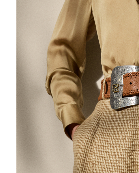 A wider-leg version of our iconic Stamford trouser, the Acklie is designed with front pleats and crisp leg creases. Made in Portugal, this season's iteration is crafted from linen tweed in a timeless houndstooth weave. A self-belt elevated by a petite square-shaped buckle creates definition on the waist, while a high-rise fit evokes a strong aesthetic.