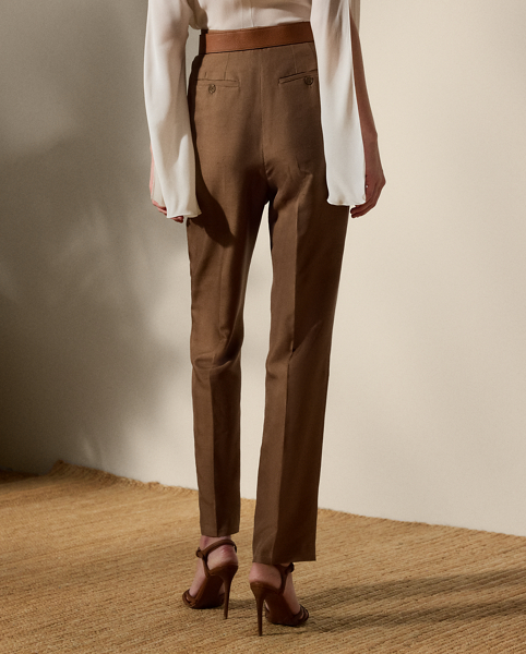 Traditionally tailored with leg creases and waist darts, this version of the mid-rise Evanne trouser is made with mulberry silk shantung – a fabrication woven with ultrafine slub yarn to create a rustic look and a soft hand.