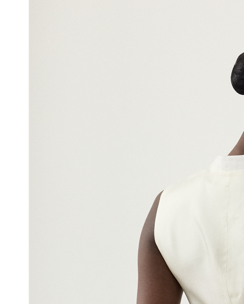 The menswear-inspired Jaiden is carefully crafted from rustic-yet-chic linen in a classic construction for season-spanning wear. Cut for a slim fit, this waistcoat is tailored with welt pockets, slimming waist darts and an adjustable back belt.