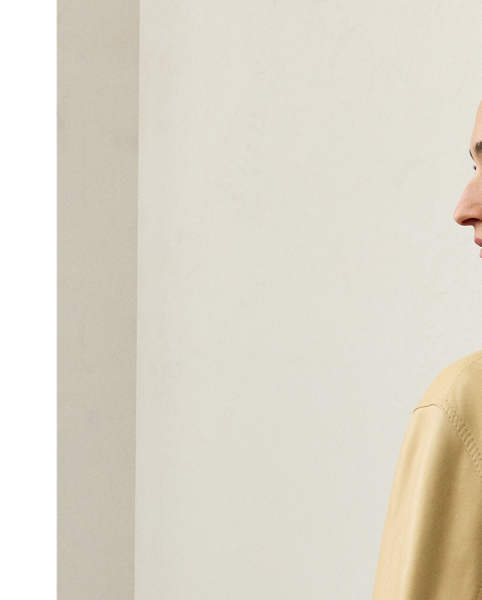 Inspired by classic workwear pieces, the Adrianna jacket is equipped with patch pockets at the chest and waist, including an additional internal pocket at the right chest. Italian-made, this oversize style is crafted with ultrasoft, smooth nappa plonge lambskin for a clean, modern look.