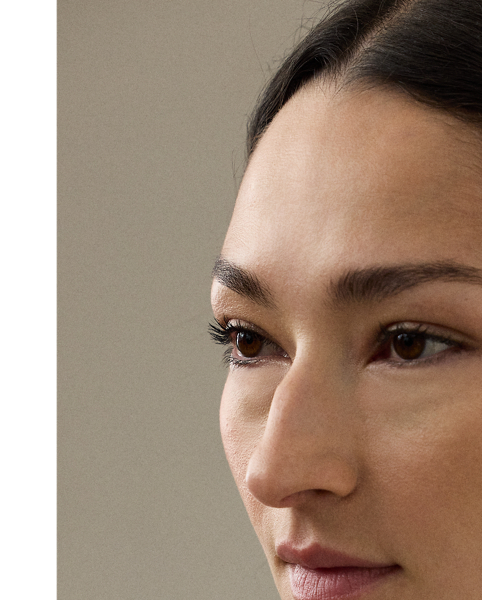 Inspired by classic workwear pieces, the Adrianna jacket is equipped with patch pockets at the chest and waist, including an additional internal pocket at the right chest. Italian-made, this oversize style is crafted with ultrasoft, smooth nappa plonge lambskin for a clean, modern look.