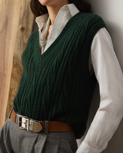 Inspired by classic menswear style, this relaxed-fitting cable-knit sleeveless jumper is artfully designed by two highly trained artisans using silk-and-cashmere yarns, creating a luxuriously soft hand feel and a novelty cable stitch.