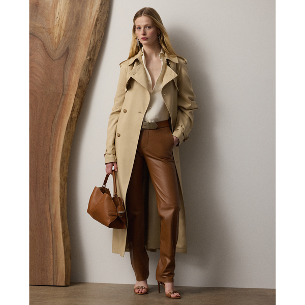 Blending refined luxury with effortless style, Pre-Autumn 2025 celebrates Mr Lauren's commitment to timeless elegance through artisanal designs, sophisticated neutrals and surprising silhouettes, which is evident in the season's Benjamen trouser. Crafted from supple nappa lambskin, this low-rise trouser is cut for a slim, tapered fit. Side on-seam pockets and back waist besom pockets enhance its sleek figure.