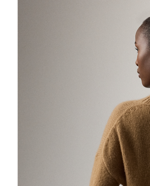  Ralph Lauren Lauren's iconic crewneck jumper is updated for the season with a relaxed fit, dropped shoulders and a mid-weight jersey construction, which is made with a luxurious blend that includes cashmere and silk.
