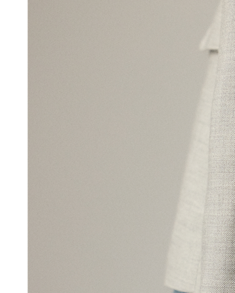 Debuted as a men's sporting style in 19th-century Britain, the double-breasted jacket is one of  Ralph Lauren Lauren's enduring silhouettes. This version of the iconic Camden is crafted from 100% broken-twill cashmere, which is yarn-dyed in the season's refined mélange colouring. Our signature polished buttons complete the look.