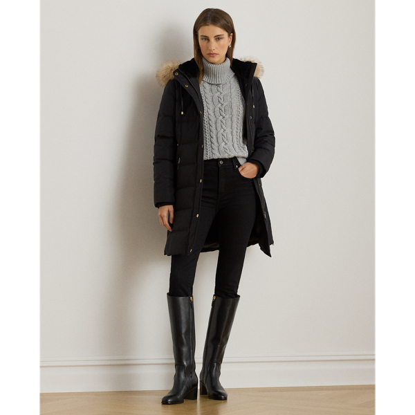 Equal parts stylish and practical, this channel-quilted coat is designed with a detachable, faux fur-trimmed hood, a water-resistant shell and cosy 450-fill-power down to keep you dry and warm. Front and back princess seams enhance this style’s streamlined silhouette, while “LRL”-engraved metal snaps add signature style.