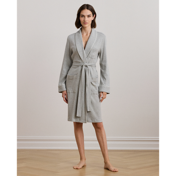 This ultrasoft robe is crafted with brushed cotton interlock and tailored with a diamond-quilted shawl collar. Contrast piping brings added sophistication, while an "LRL"-embroidered monogram on the chest pocket offers a signature Lauren Ralph Lauren Lauren finish.