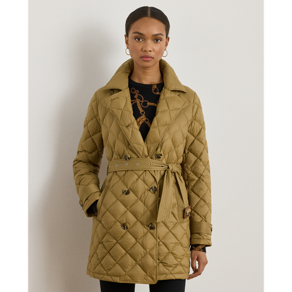 Lauren  Ralph Lauren Lauren reimagines the iconic trench coat with an insulated, diamond-quilted construction. A self-belt highlights the waist, while "Lauren  Ralph Lauren Lauren"-engraved horn-effect buttons add a signature finish.