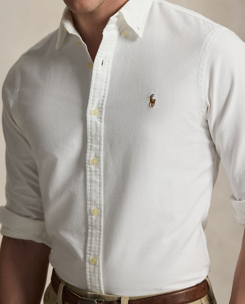 The oxford shirt made its debut at the beginning of the Ralph Lauren Lauren brand, and since then it has solidified its status as a pillar of the Polo look. Today, Mr Lauren continues to design countless variations of his iconic shirt, including this trim version that is finished with our signature Pony.