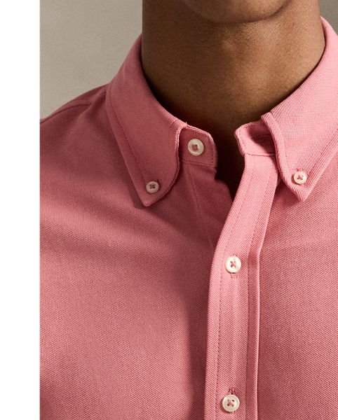 This version of our signature button-down is cut from an ultra-thin layer of our most lightweight cotton mesh, making it the perfect shirt for transitional days or when you want a comfortable layer underneath jumpers or jackets.