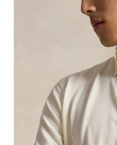 This version of our signature button-down is cut from an ultra-thin layer of our most lightweight cotton mesh, making it the perfect shirt for transitional days or when you want a comfortable layer underneath jumpers or jackets.