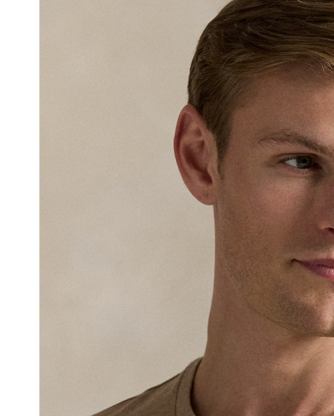 Washed for a perfectly broken-in look and feel, this cotton T-shirt is a Polo essential you'll reach for again and again.