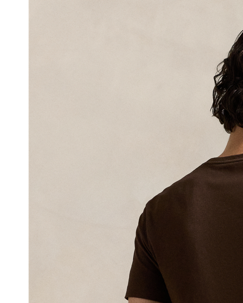 Washed for a perfectly broken-in look and feel, this cotton T-shirt is a Polo essential you'll reach for again and again.