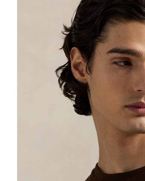 Washed for a perfectly broken-in look and feel, this cotton T-shirt is a Polo essential you'll reach for again and again.