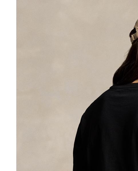 We have specially washed this cotton jersey T-shirt to give it the look and feel of that perfect vintage find.