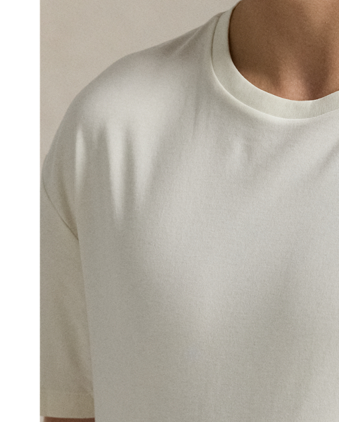 Made with the same fabric as our Soft Cotton Polo shirts, this style is cut from luxe interlock with an ultrasmooth finish.