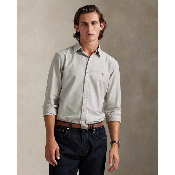 The oxford shirt made its debut at the beginning of the Ralph Lauren Lauren brand, and since then, it has solidified its status as a pillar of the Polo look. Today, Mr Lauren continues to design countless variations of his iconic shirt, including this trim version, which is finished with our signature Pony.