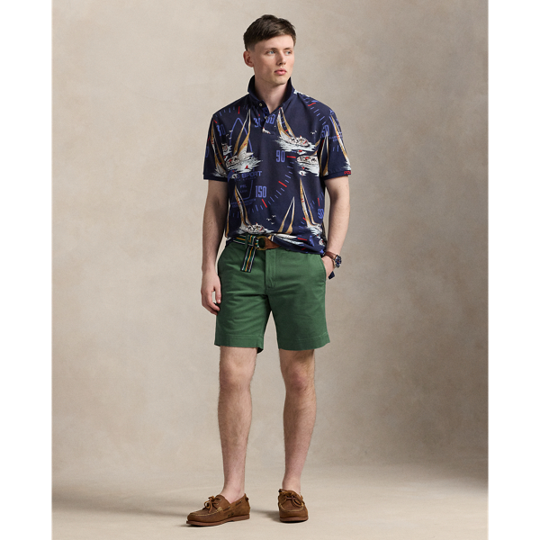 Extra stretch makes these straight-fitting chino shorts even more comfortable to wear.