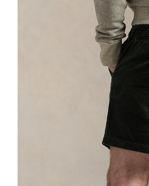 We've brought back these 15 cm inside leg shorts from our archive and updated them with a comfortable drawstring waist. This pair is crafted from soft corduroy for a heritage-inspired look.